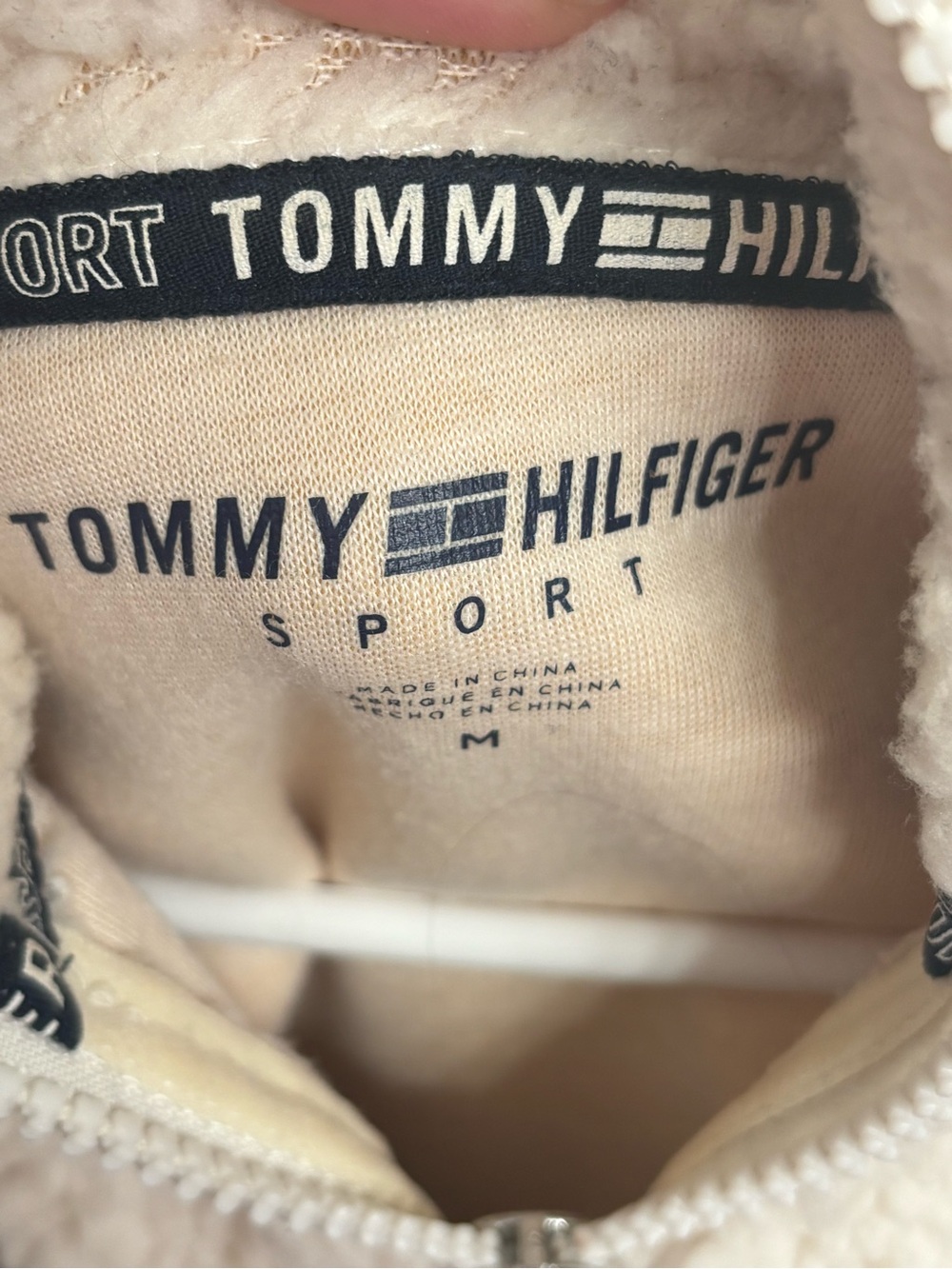 Tommy Hilfiger Sport Cream Sherpa Fleece 1/4 Zip Pullover Sweatshirt (Medium) - Picture 4 of 4